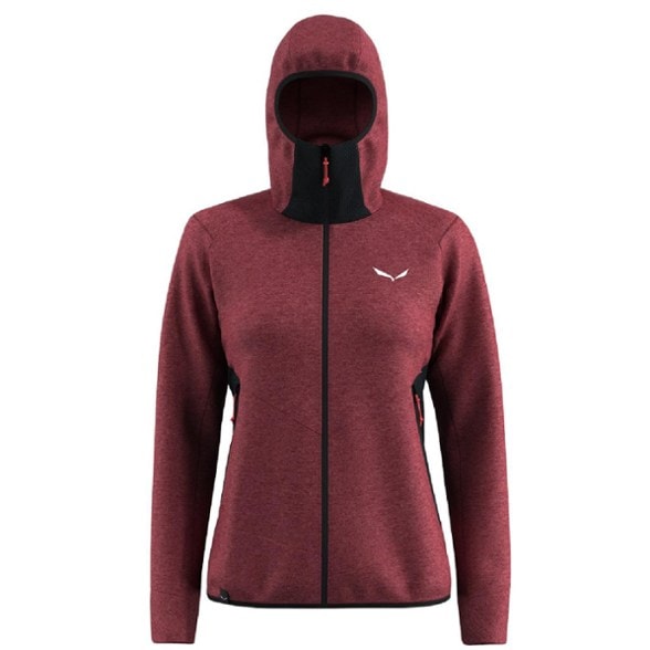 Front view of Lavaredo hemp jacket worn during a summer climbing session