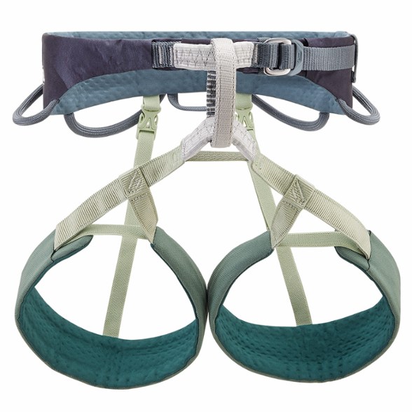 Petzl Sama harness with elasticized leg loops and waistbelt for optimal comfort.
