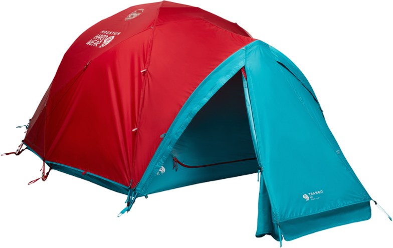 Side view of Peak Performance 4-Person tent showcasing its sturdy design in a snowy landscape.