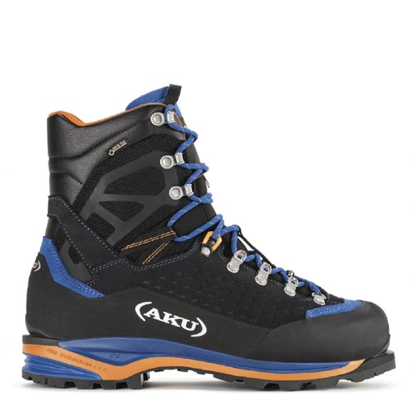 Hayatsuki GTX mountaineering boots showcasing the sturdy leather upper and vibrant Vibram soles.