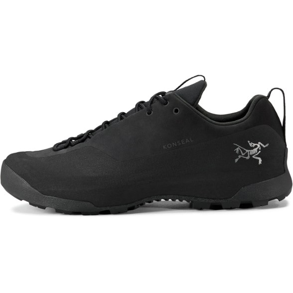 Close-up view of Arc'teryx Men's Konseal Approach Shoes highlighting the Nubuck leather upper and lacing system.
