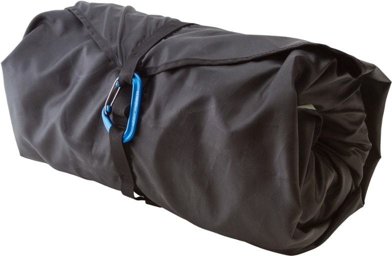 Metolius Climbing Rope Tarp showing rounded shape and color-coded ends for easy rope storage.