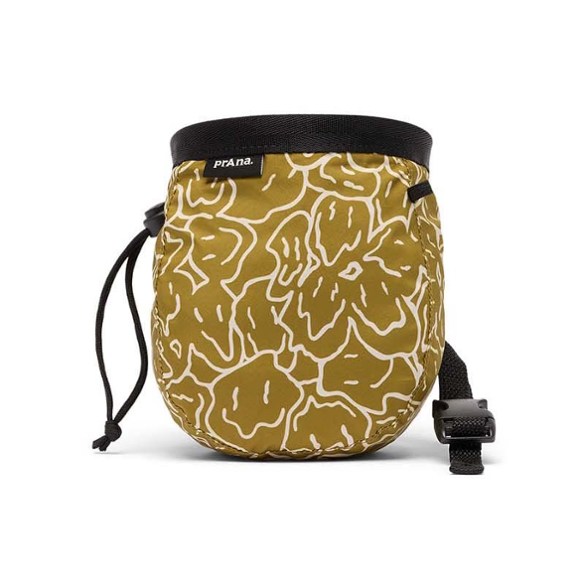 Eco-friendly adjustable chalk bag with fleece lining and drawcord closure.
