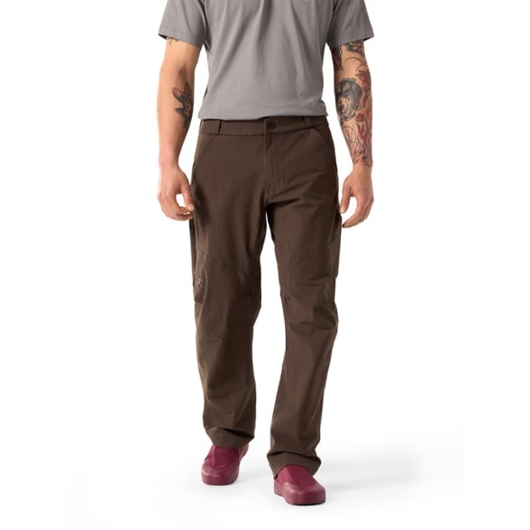 Cronin men's climbing pants with thigh pocket - front view